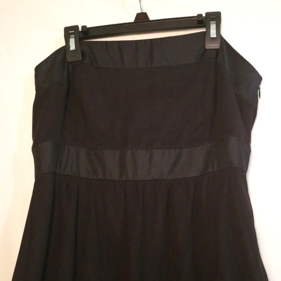 White House Black Market Little Black Dress Silk Cocktail Mini Dress Size 8 - Picture 3 of 6